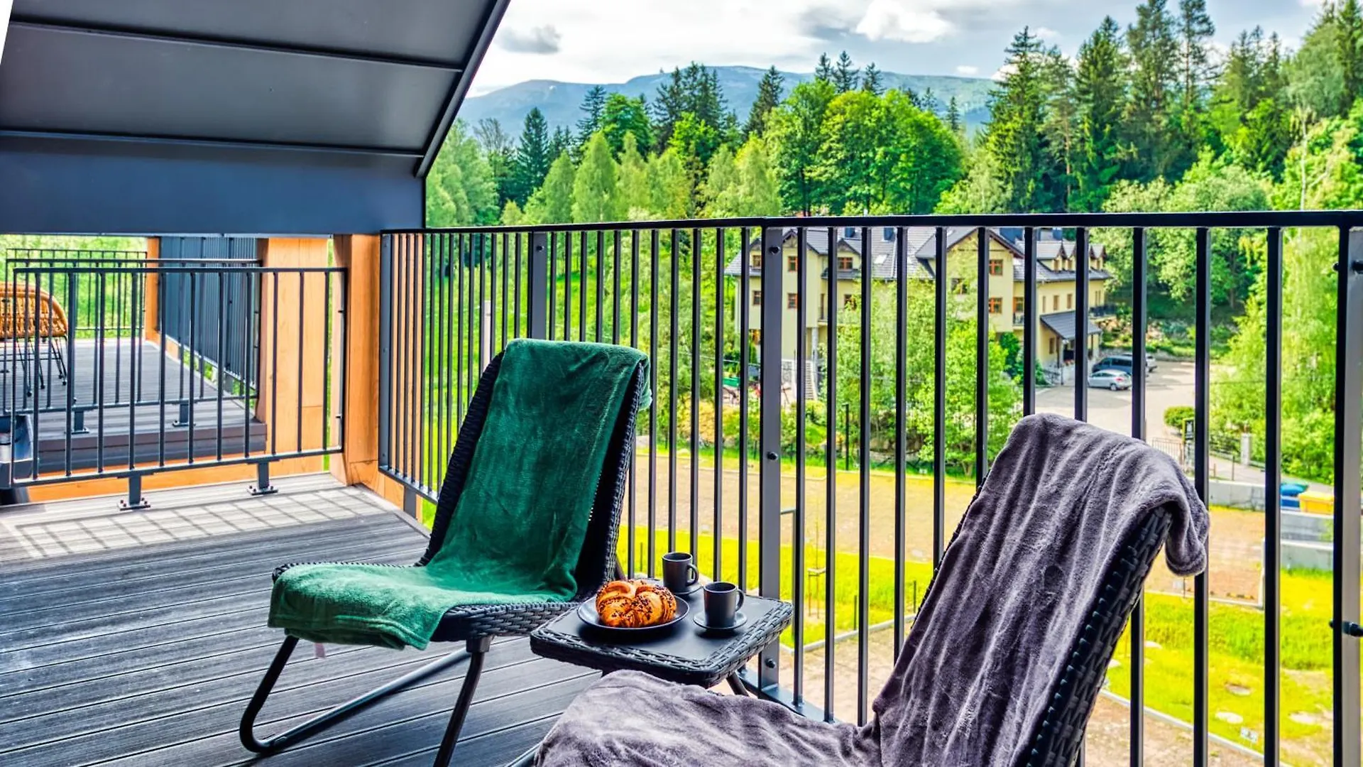 Apartamenty Sun & Snow Ostoja Parku Narodowego Szklarska Poręba 0*,